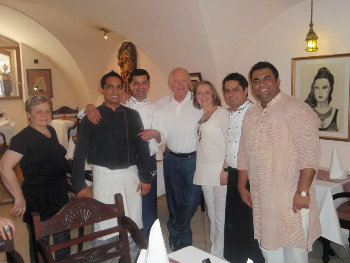Actor Sir Anthony Hopkins, at Indian Jewel's original Týn location.